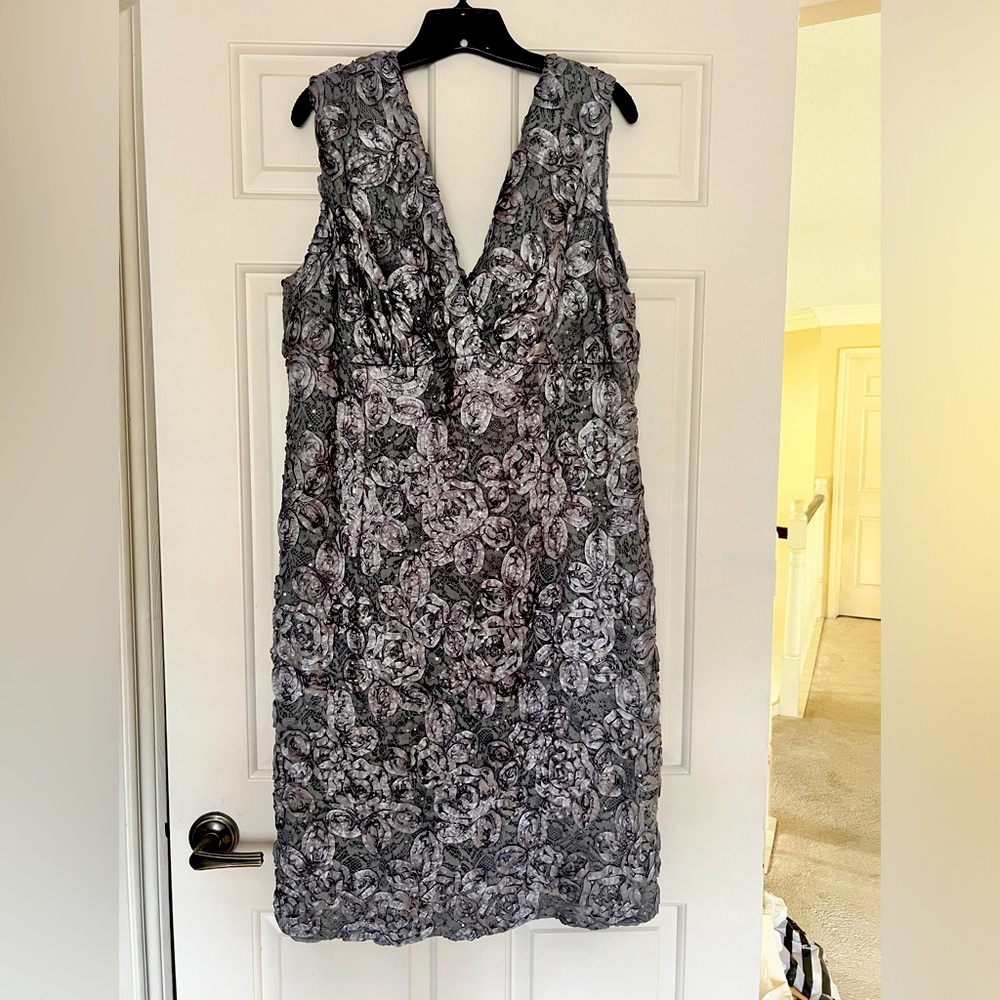 Marina Dresses - women’s dressy / semi formal grey metallic dress sz 18W